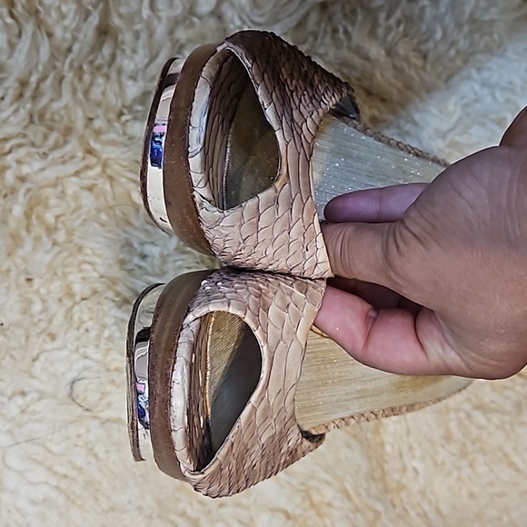 MARCIANO FISH SKIN PLATFORM HEELS - Picture 8 of 11